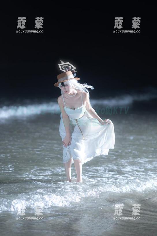 地雷系女子与纸悦Etsu_ko的KTVвечер，福利统统都在！