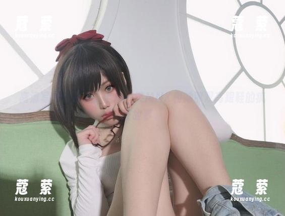 高清写真集来了！芊川一笑MNK和她那双高跟鞋的疯狂故事。
