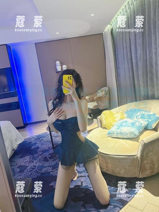 葛征 微密圈 - 随便找个理由,葛征的豹纹腿腿系列里,资源好得像它们在跳舞,这复杂也好别扭。