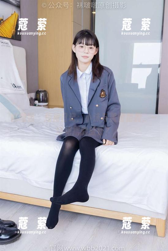 袜啵啵-小沫 袜啵啵 - 短裙日记:小沫与美图相拥,一场裙摆的旅行?