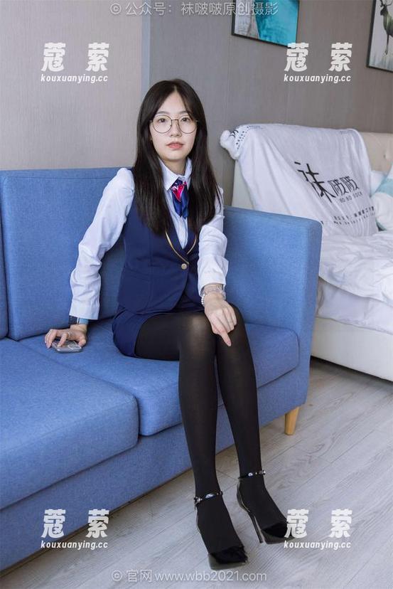 袜啵啵-苏苏 袜啵啵 - 看苏苏的裸足原图——资源绕一圈,谁在拍后头?