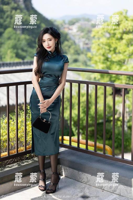 语画界 - 肉丝大prélude：玥儿玥er的私拍，诱惑从未如此真实