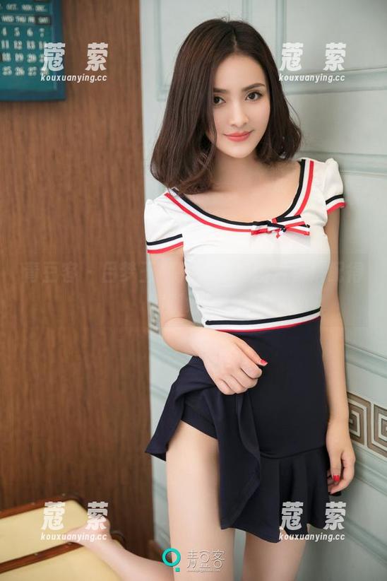 青豆客 - 吕梦玉+制服=福利图片，搭配得刚刚好呢！